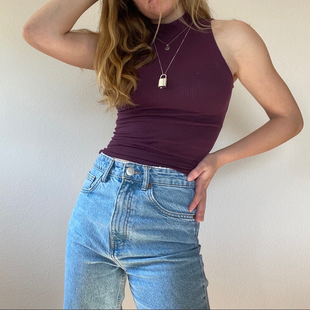 Fitted high-neck tank!❣️